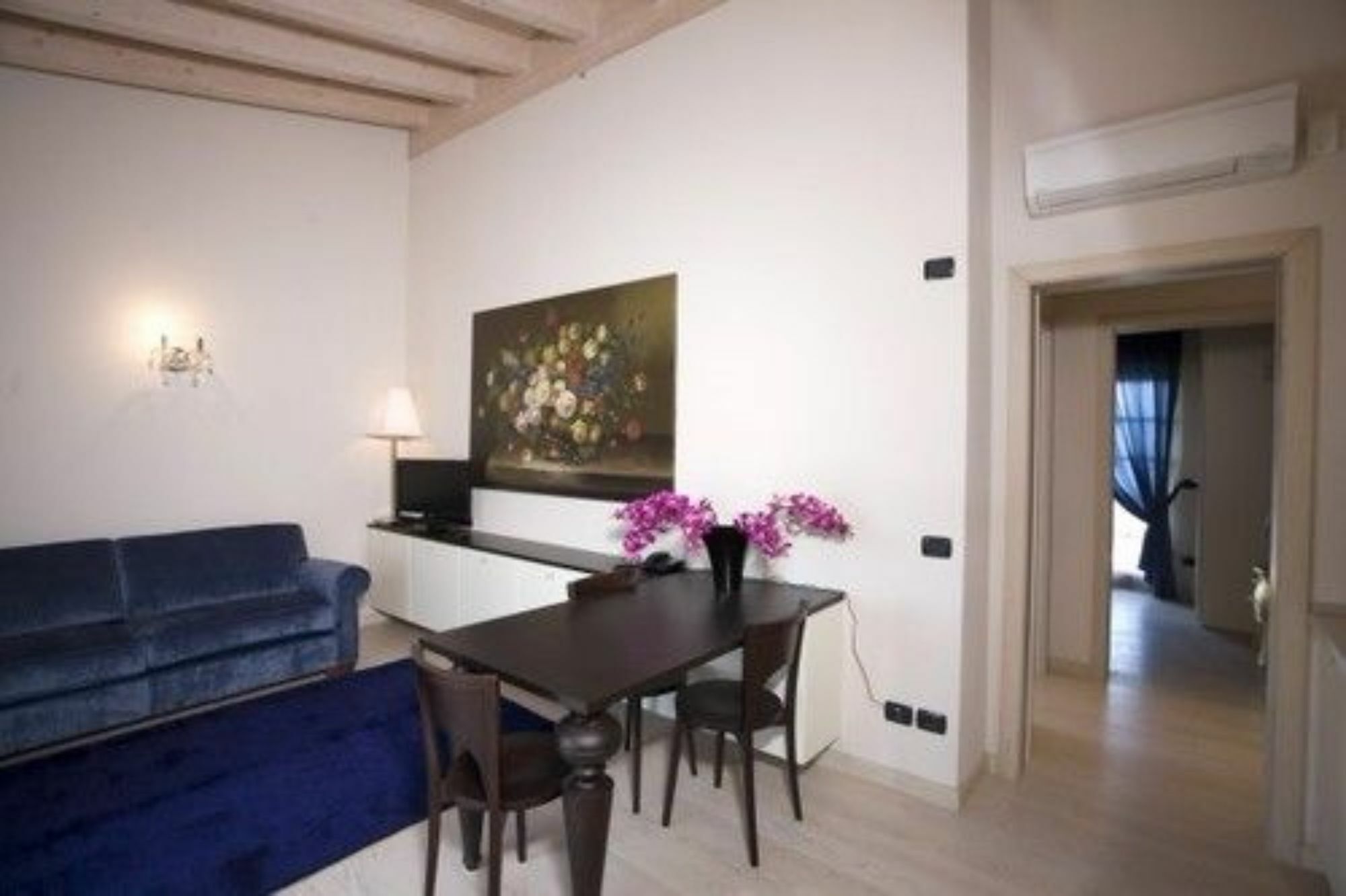 الشقق الفندقية سيرمِيونيفي  سكن الكسندرا ستاي المظهر الخارجي الصورة